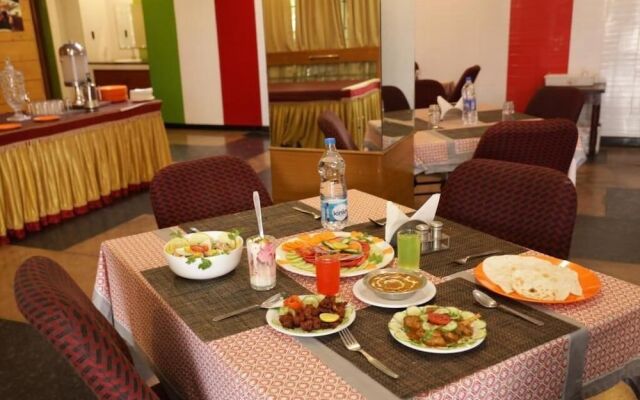 Hotel PVK Grand