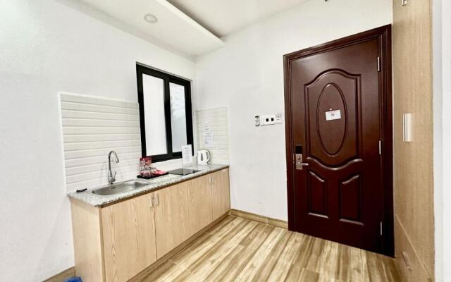 RedDoorz Plus near E-Town 2