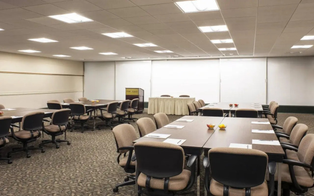 Four Points By Sheraton Norwood