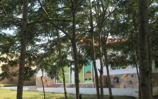Adinkra City Hotel