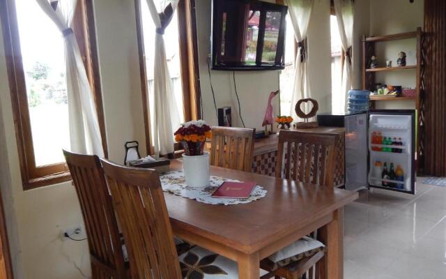 Alamanda Family Villas & Pool