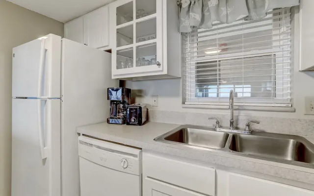 Enhanced Unit with Awesome View of Atlantic from Private Balcony by RedAwning