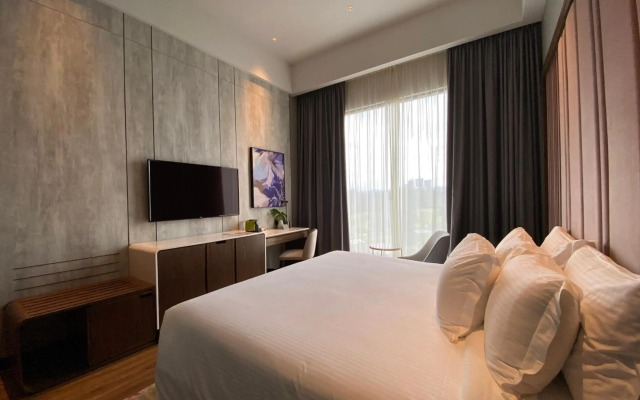 M Resort & Hotel