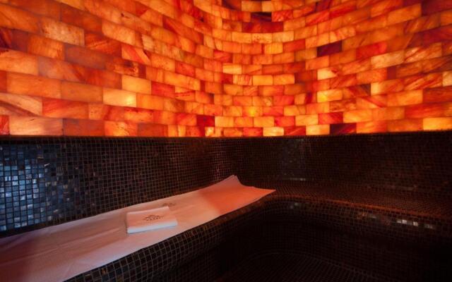 Xavin Hotel