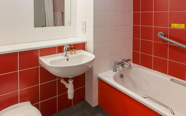 Garner Hotel Wolverhampton by IHG