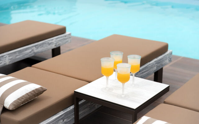 Cova Suites