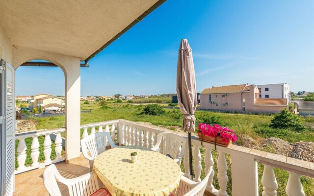 Nice Apartment in Privlaka With 1 Bedrooms and Wifi