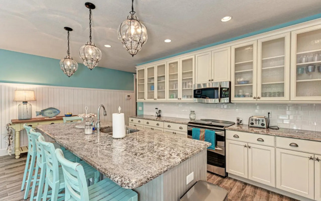 Blue Palm Paradise - 205 - 65th