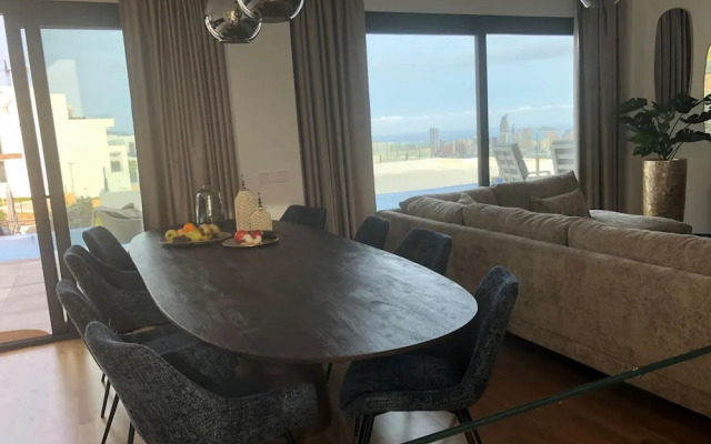 Spacious Villa With Private Pool in Finestrat