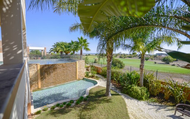 Ria Alvor Luxurious Golf View Villa