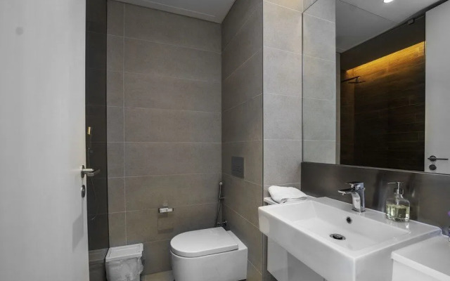 Luxury 3BD Bluewaters Island sea & Dubai Eye View