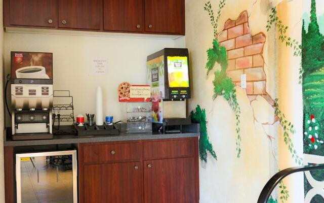 Symphony Inn and Suites