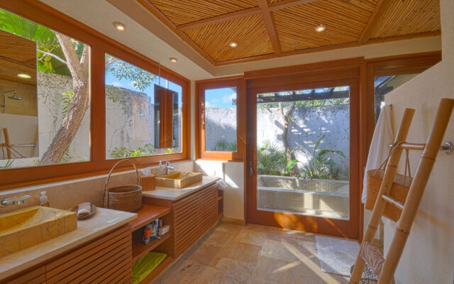 Las Villas at Cap Cana by AlSol