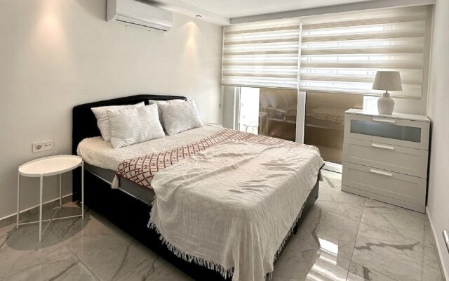 Luxury 2 bed Private Home Close to the Beach on a Secure Community