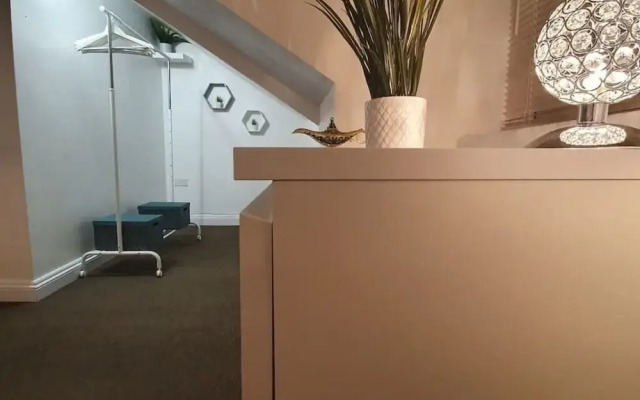 Plymouth, Devon City Centre Oasis - Your Riad