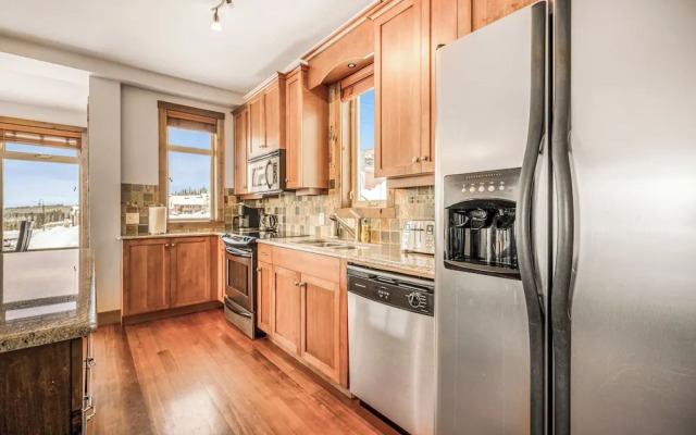 Southpoint 25 Two Bdrm Ski In Out HotTub