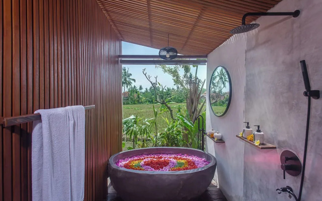 TUJUH Angel by GenuineHost