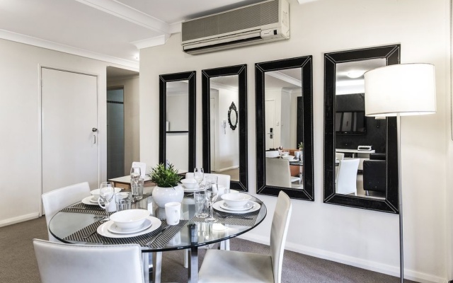 Sky Gardens Sunset River View Netflix Wine Parking – Guest Rooms – Perth