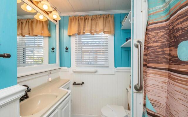 Heather Leigh by Oak Island Accommodations