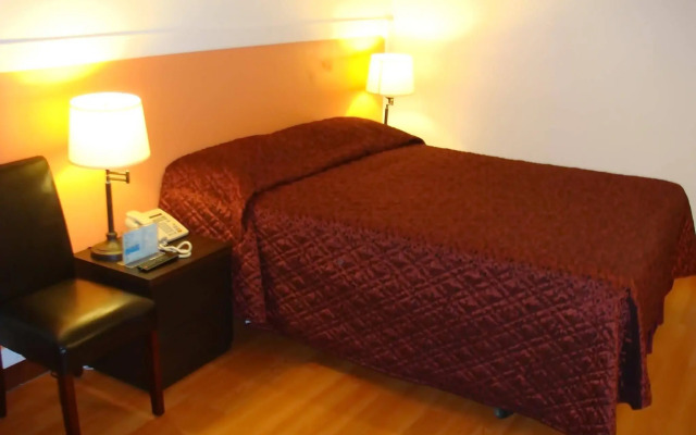 Grand Plaza Hotel