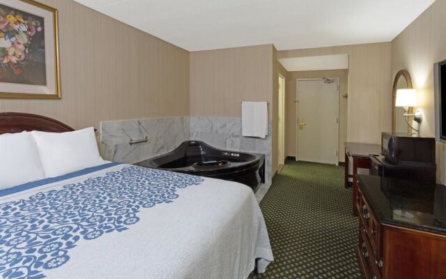 Days Inn Lanham Washington Dc