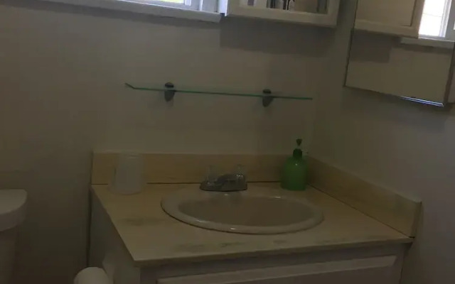 Unique 2 Bedroom in Burbank