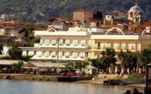 Hotel Kiani Akti