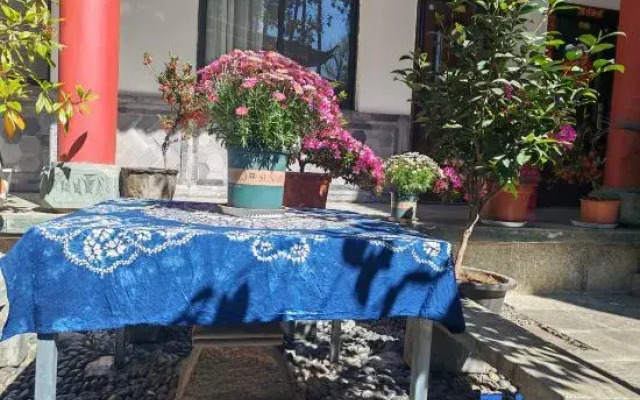 Jiayun Luolan Hotel (Dali Ancient City South Gate Branch)