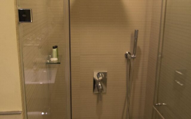 F1 Hotel Manila
