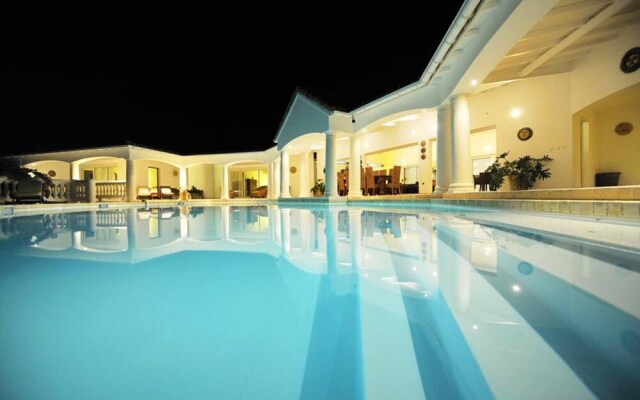 Villa With 4 Bedrooms in Saint Martin, With Wonderful sea View, Privat