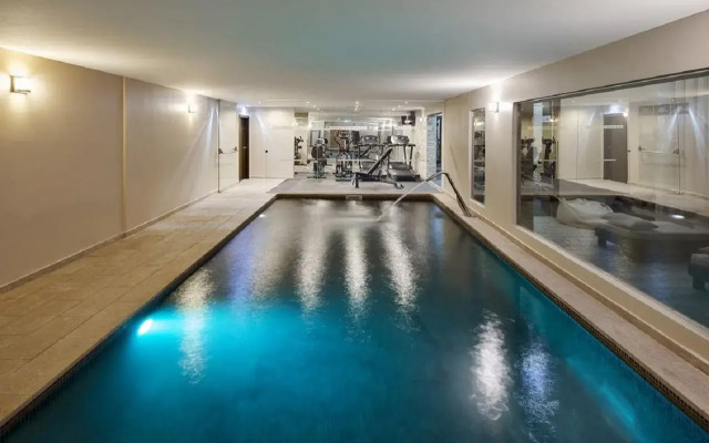 Santa Eulália Suite Hotel & SPA