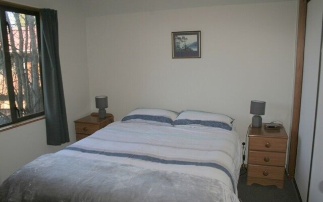 20b Alpine Ave