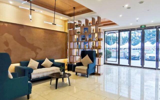 Yester Hotel (Yuxi Taobao Street Wanda Plaza)