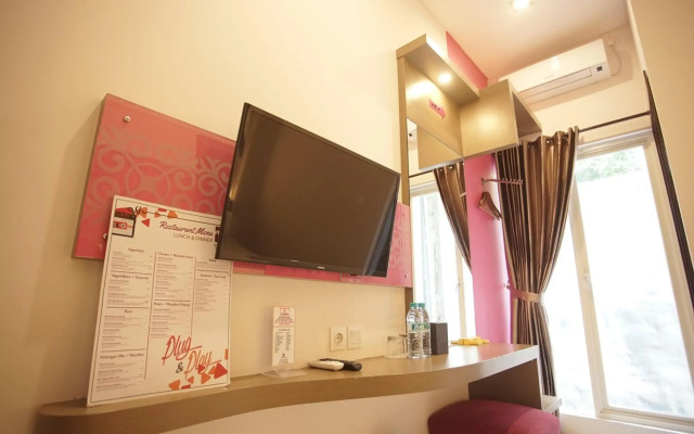 Viva Hotel Kediri, Azana Hotels Collection