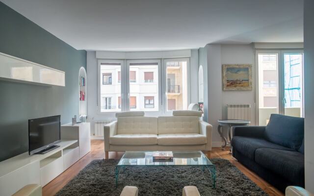 Playa Gros - Iberorent Apartments
