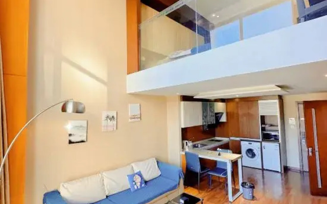 XueZhongYu Loft International Apartment