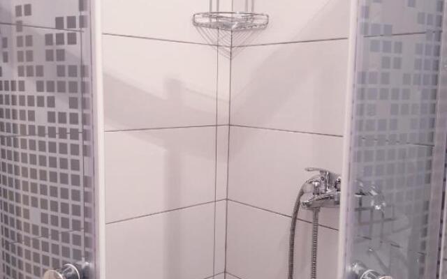 Apartment Near the Lakes