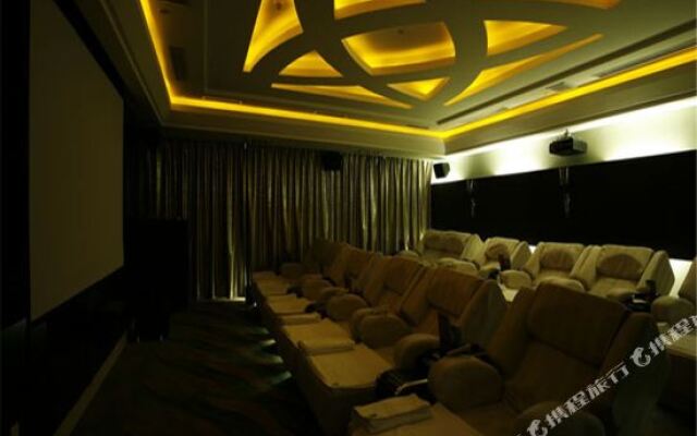 Zhong Zhou Da Lang Tao Sha Hotel