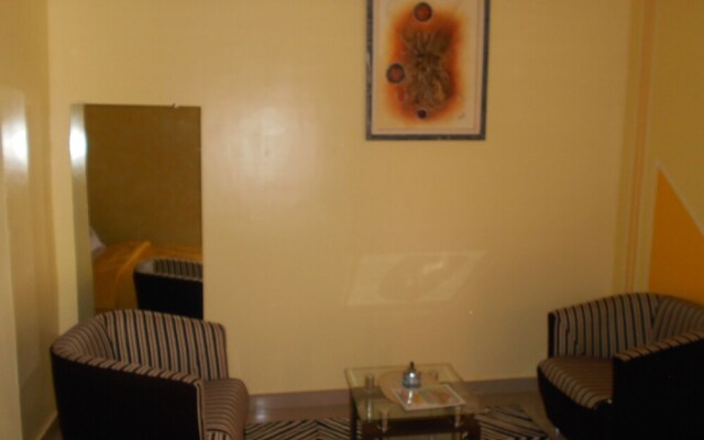 Hotel Ayenou