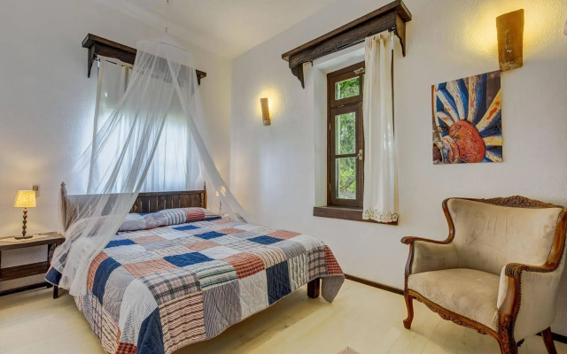 Sardunaki Konak Hotel