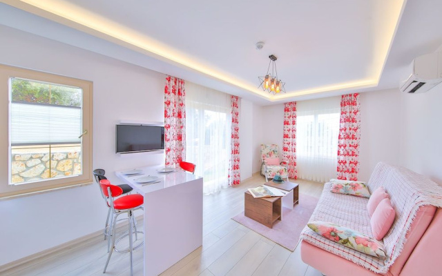 Hediye Hanim Suit Apart