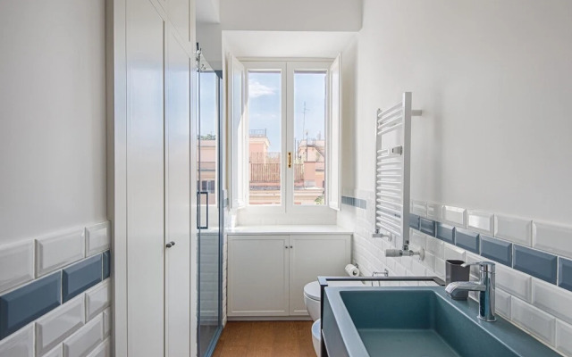 Auditorium Elegant Apartment