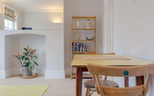 Vibrant 1 Bedroom Flat In Islington With Garden