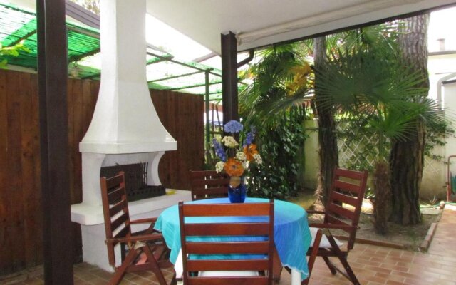 "lovely Villa With Spacious Private Garden by Beahost Rentals"