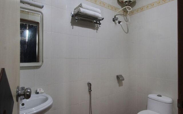 OYO Flagship 16107 SR Royal