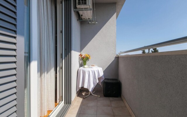 Awesome Home in Kastel Gomilica With Wifi and 3 Bedrooms