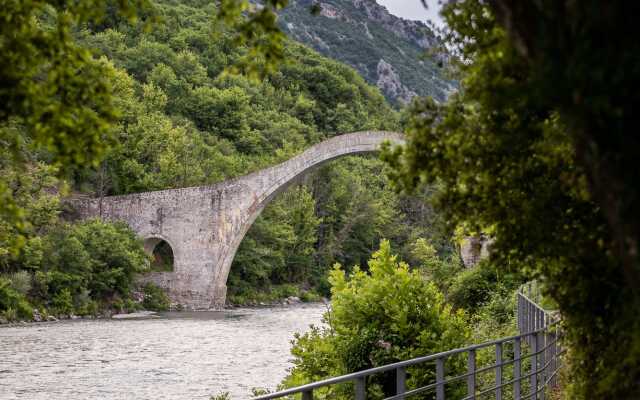 Gefiri Plakas Hotel
