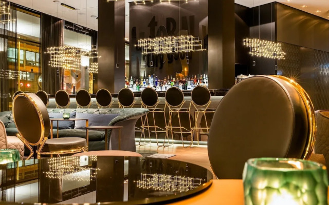 Motel One Frankfurt - Römer