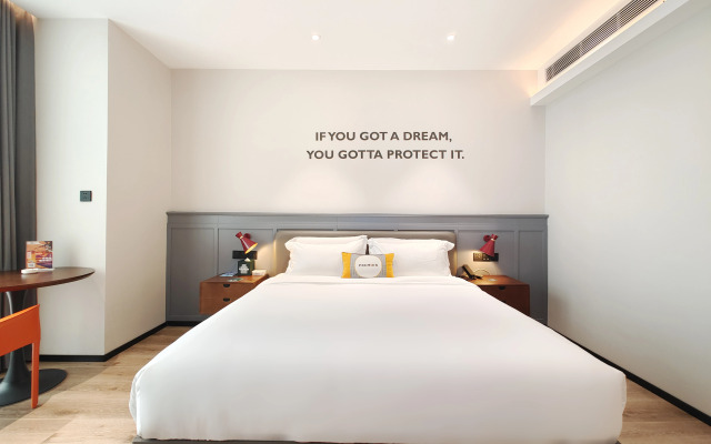 City Comfort Premier Hotel (Luocheng Chengzhong Building)