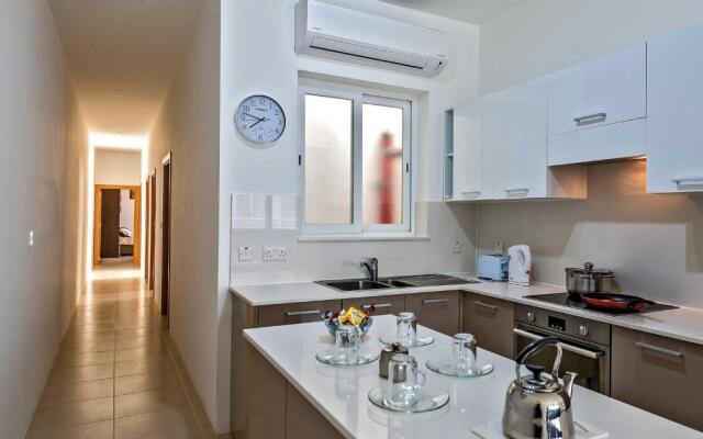 Hillock Residence Apartments